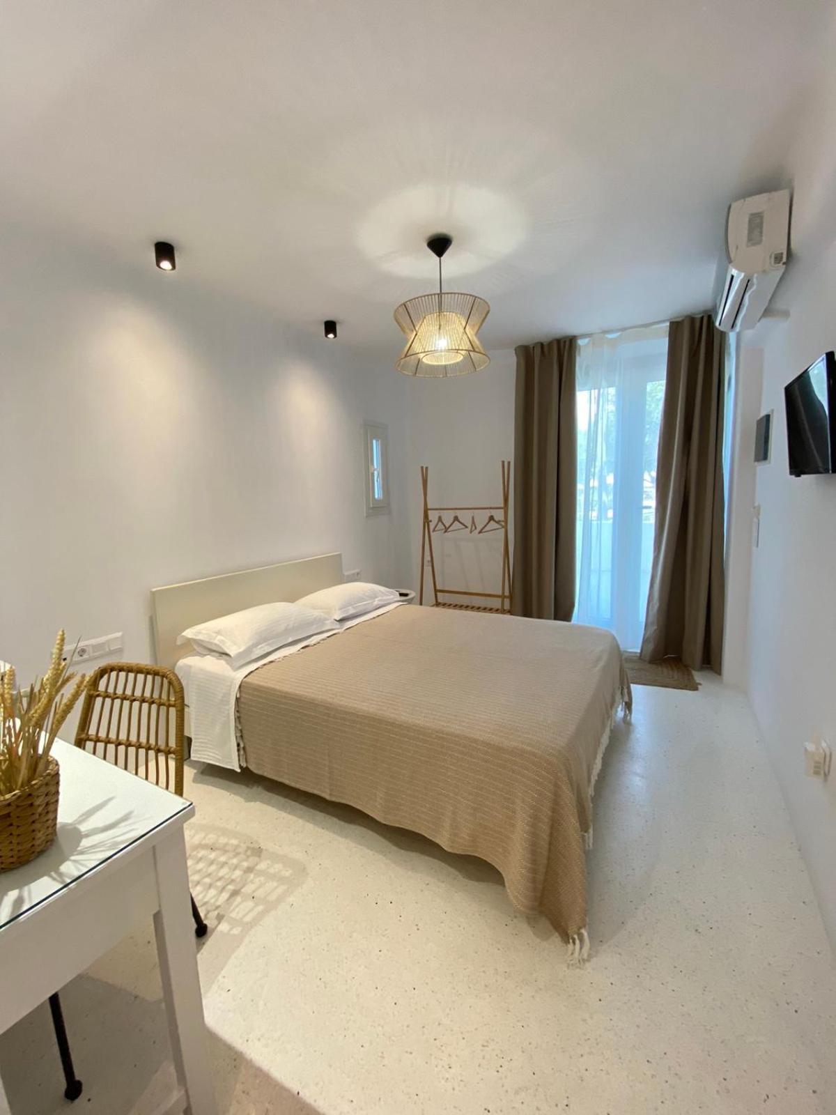 Perivoli Rooms Parikia  Room photo